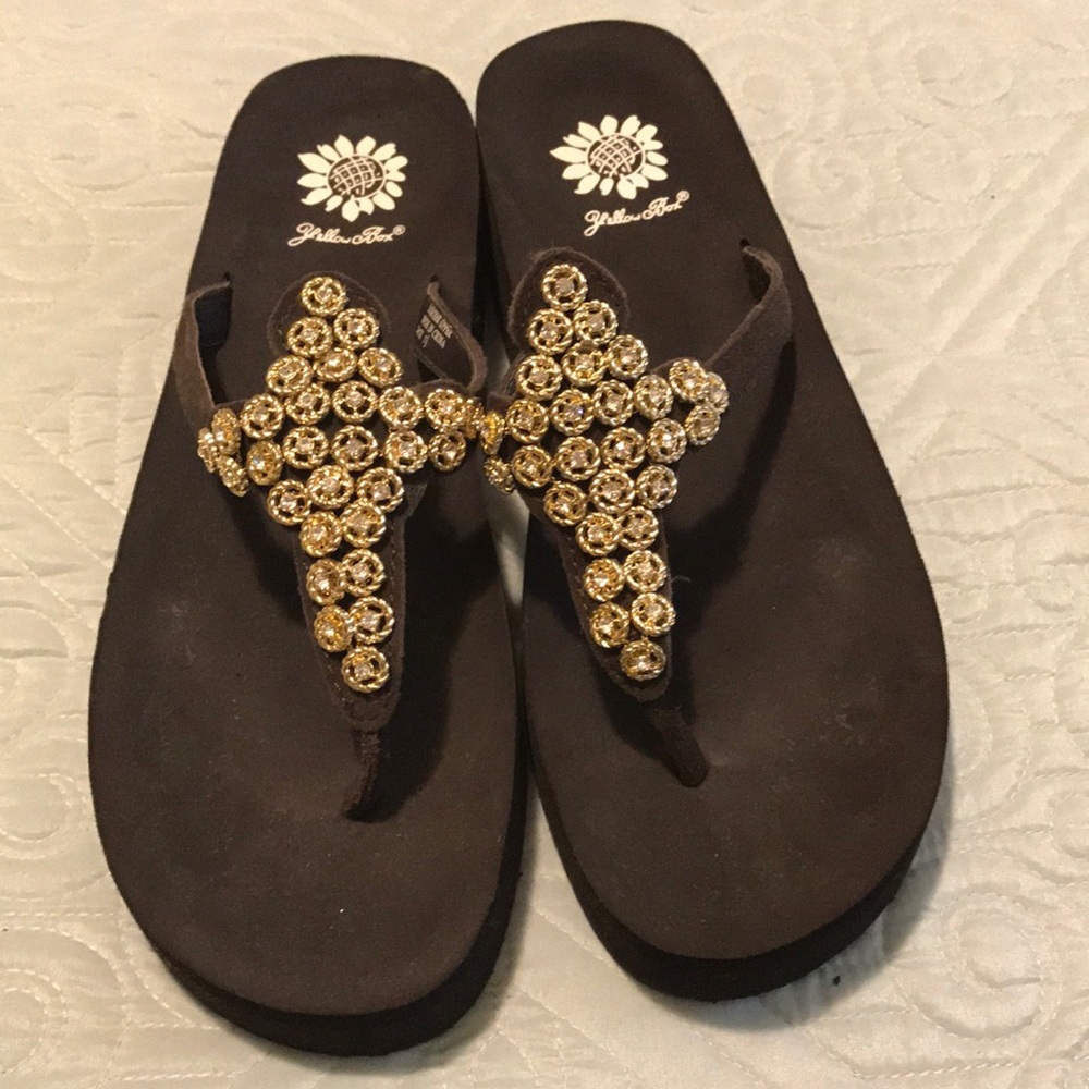 Yellow Box gold embezzled flip flops
